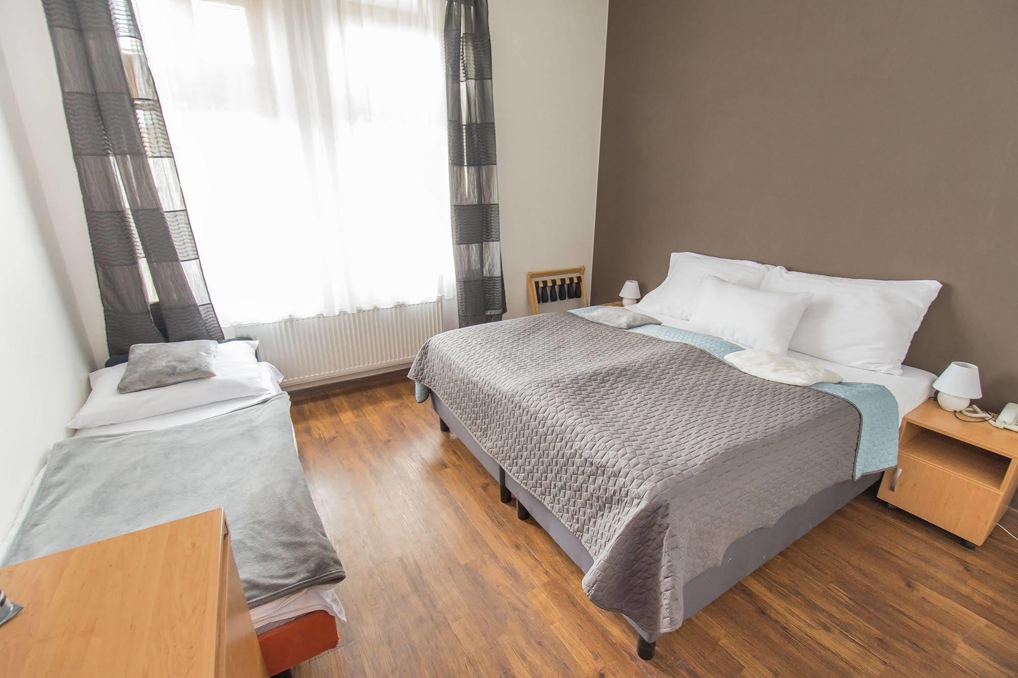 Irida Otel Plzeň Dış mekan fotoğraf